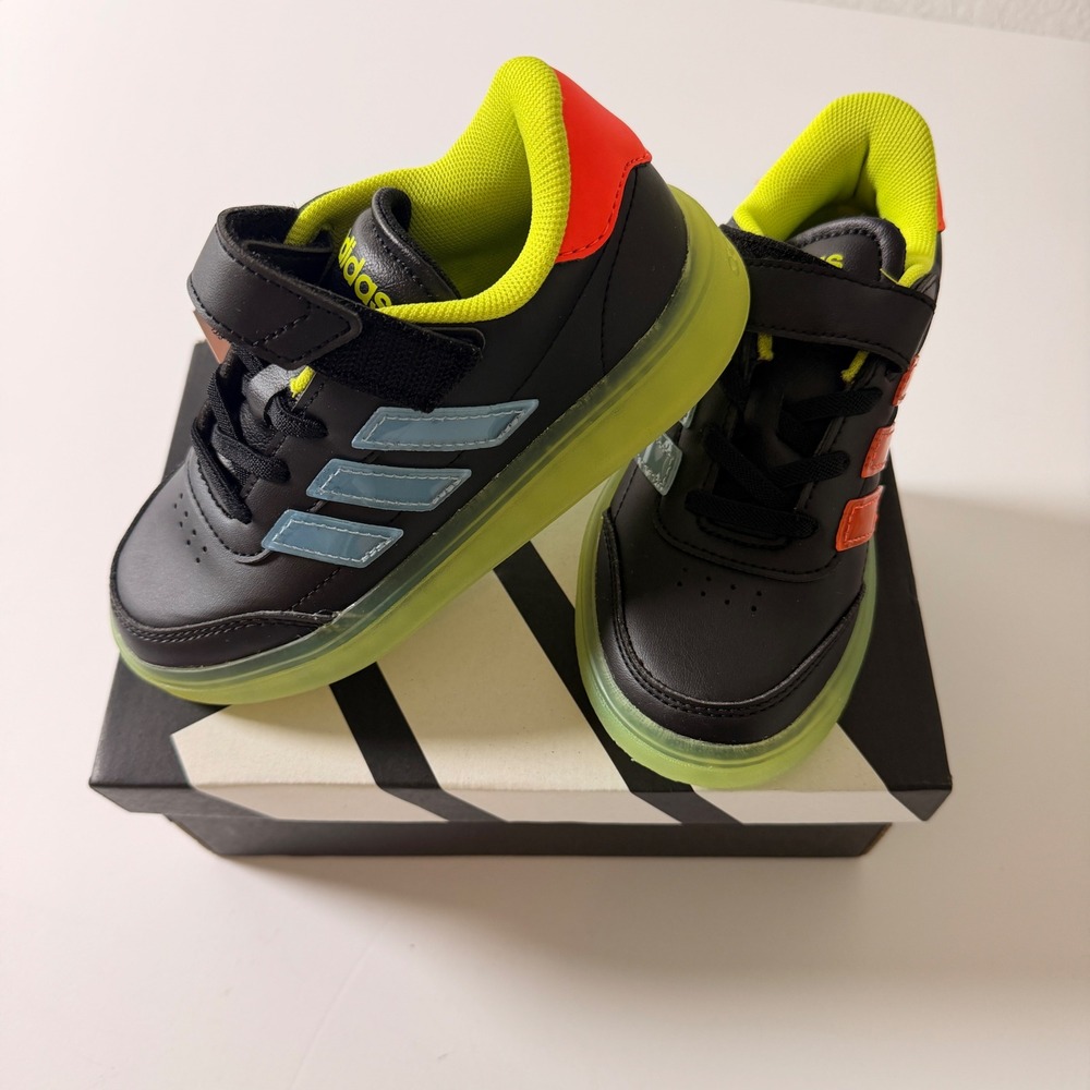 Adidas Courtblock EL C Kids Sneakers Black Solar Yellow Spark Size 11K - Picture 2 of 5